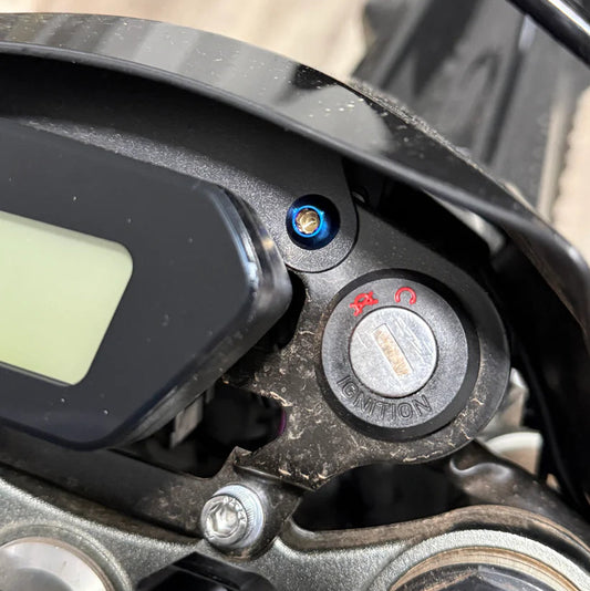 Ultra Bee Dashboard Titanium Bolts