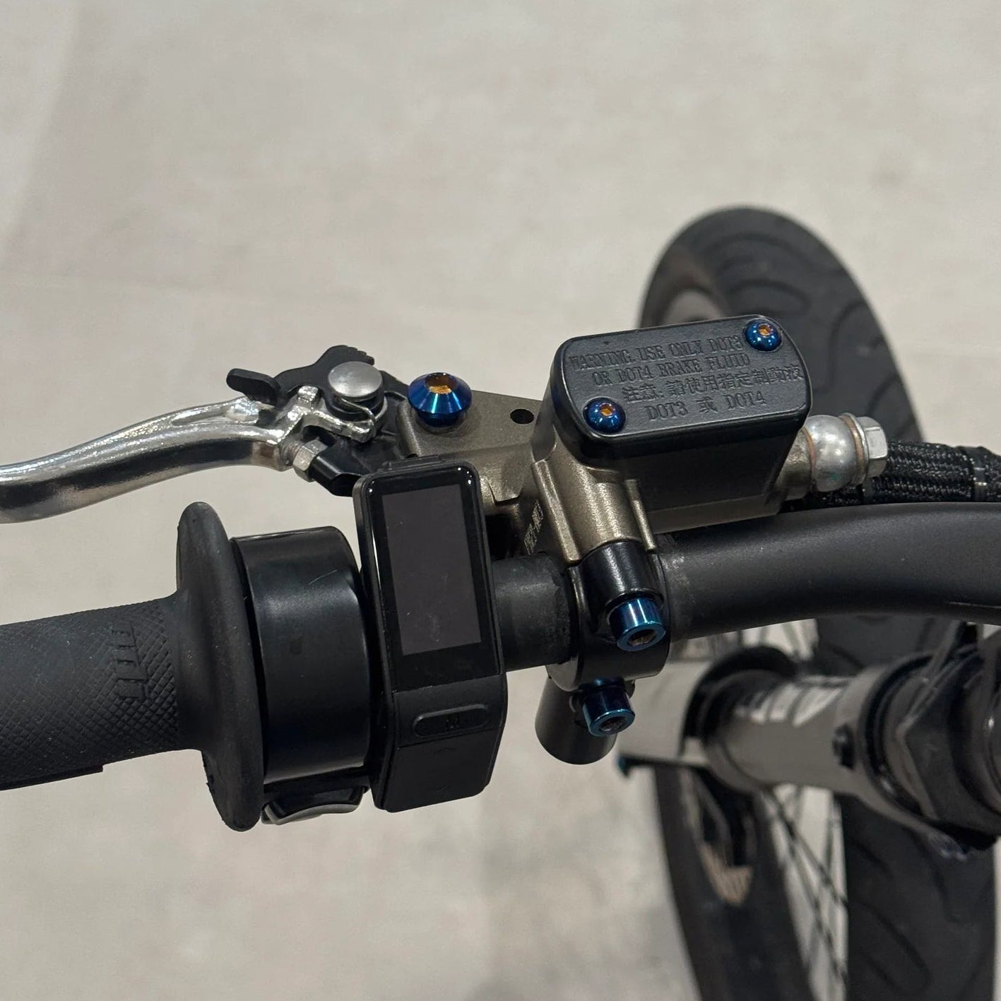 Ultra Bee Brake Reservoir Titanium Bolts